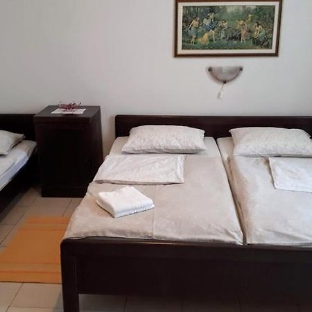 Apartments Rovis Tar-Vabriga المظهر الخارجي الصورة